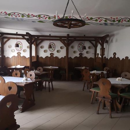 Bed and Breakfast Gomba Panzio à Velem Extérieur photo