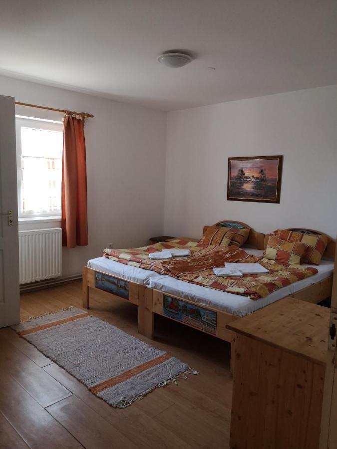 Bed and Breakfast Gomba Panzio à Velem Chambre photo